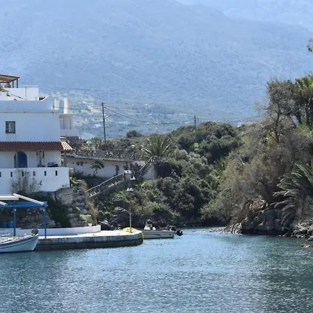 Guests In Creta Sissi (Crete)