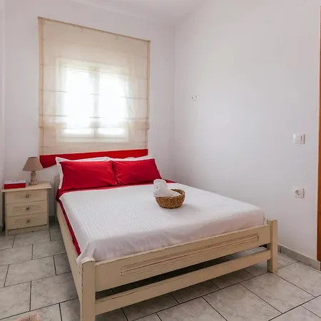 Guests In Creta Sissi (Crete)